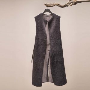 Buy long lambskin vest Tony online at Ayasse