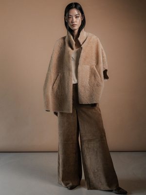Vera lambskin cape camel